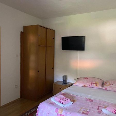 Apartmani Udovicic Traù Esterno foto