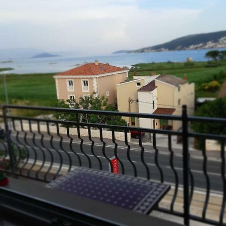 Apartmani Udovicic Traù Esterno foto