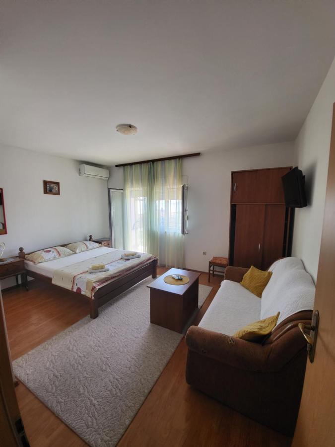 Apartmani Udovicic Traù Esterno foto