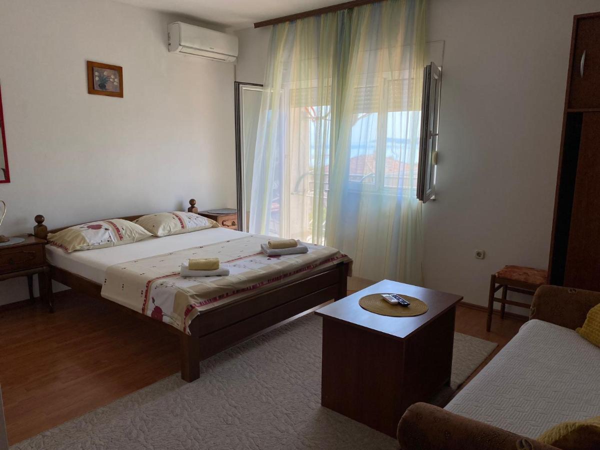 Apartmani Udovicic Traù Esterno foto