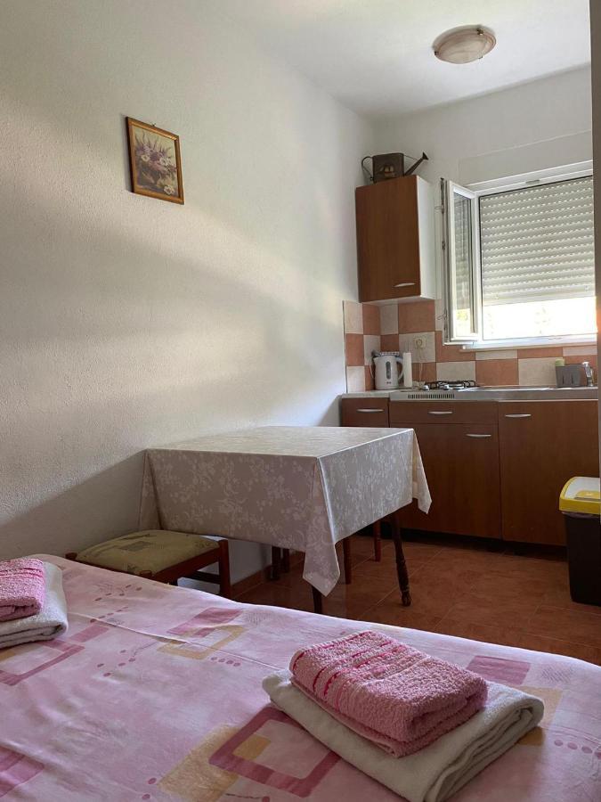 Apartmani Udovicic Traù Esterno foto