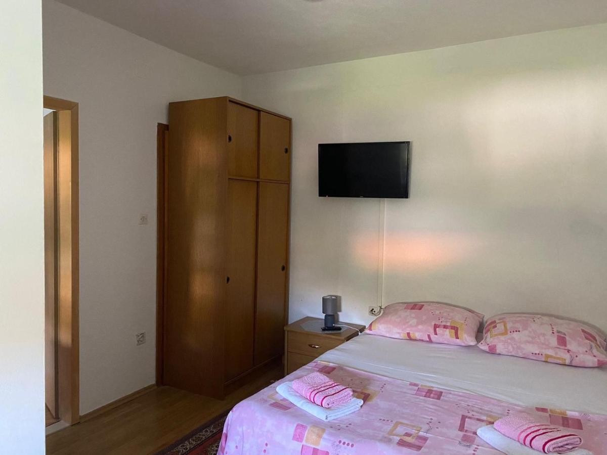 Apartmani Udovicic Traù Esterno foto